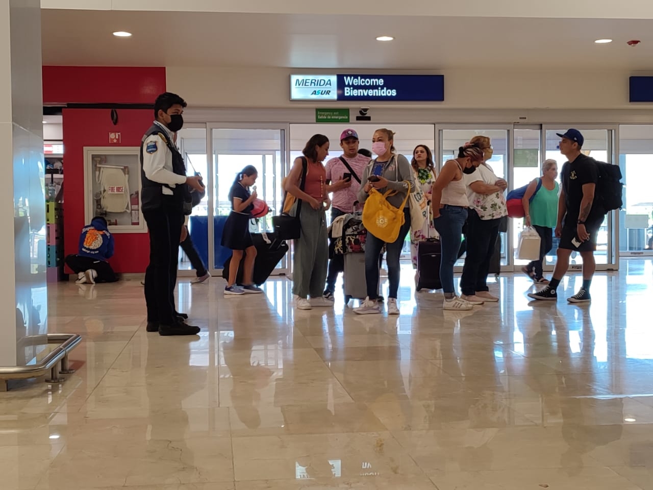 Los pasajeros tuvieron que caminar hasta la avenida Internacional, pero ya ahí, no se les prestó el servicio