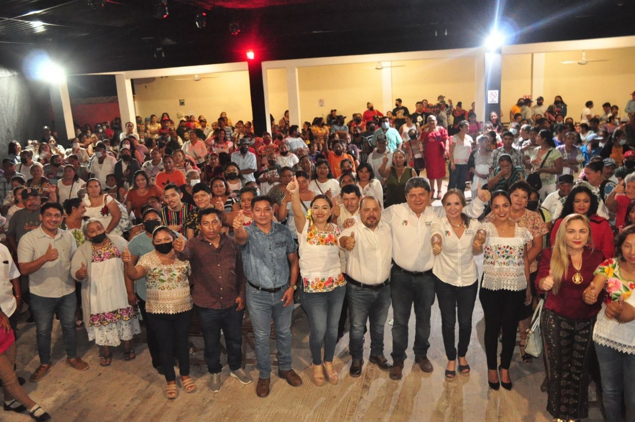 Las mujeres de Oxkutzcab son ejemplo de trabajo y fortaleza, tienen todo el derecho de a ser respetadas y apoyadas, Gaspar Quintal