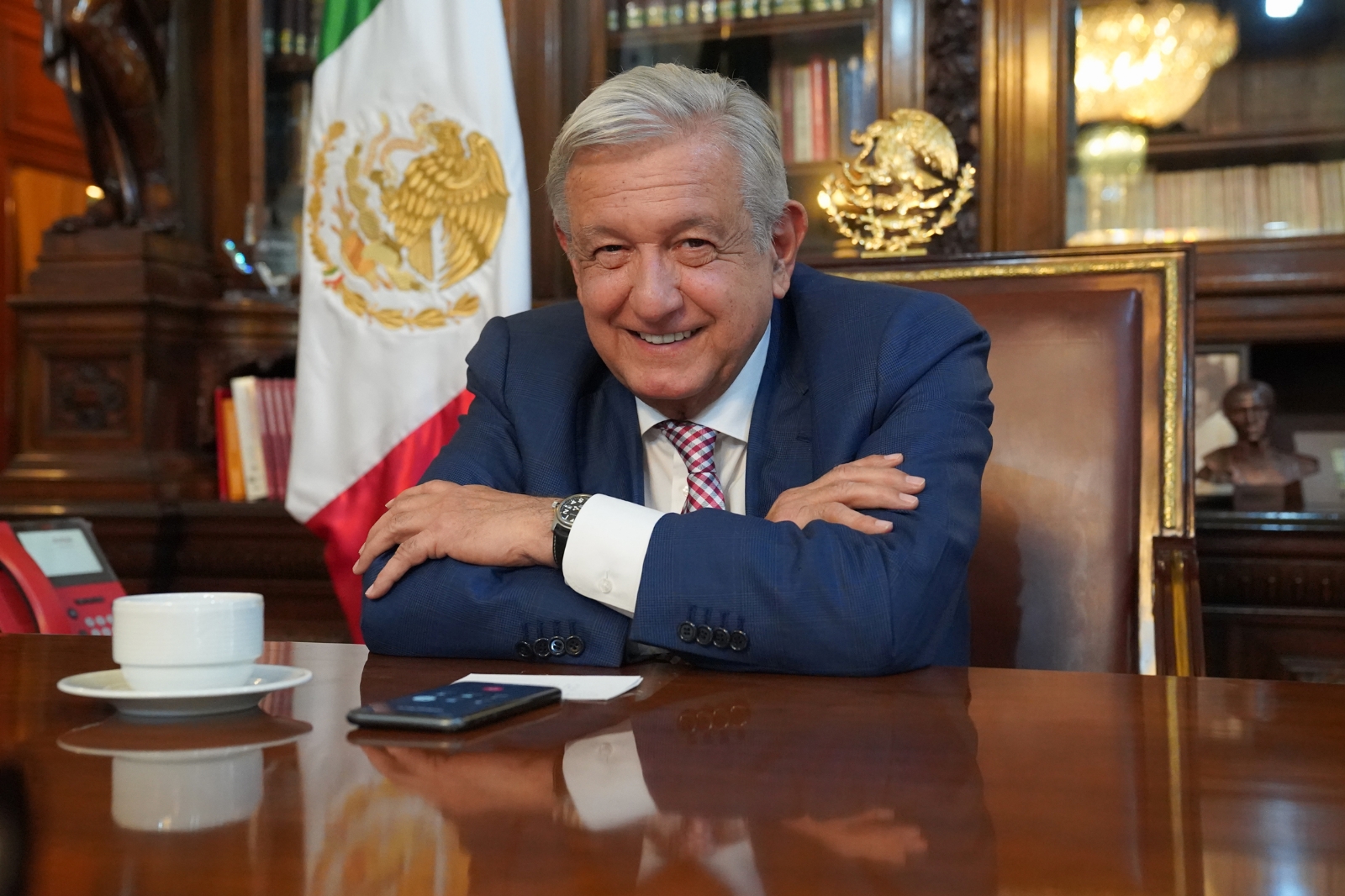 Gobernadores, secretarios de gobierno y otros funcionarios han dedicado mensajes de felicitación al presidente Gobernadores, secretarios de gobierno y otros funcionarios han dedicado mensajes de felicitación al presidente