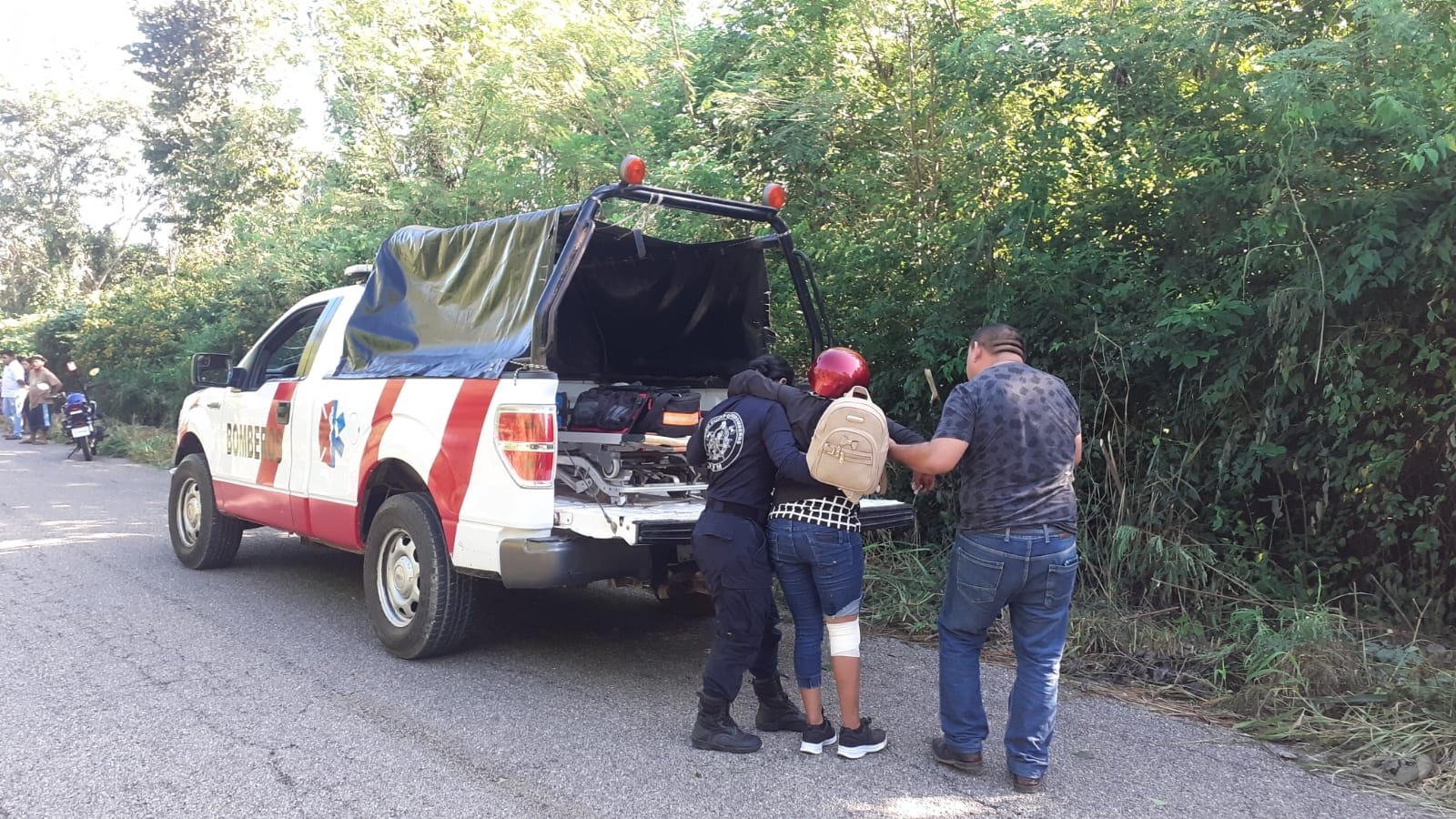 Salió lesionado tanto el operador de la moto como la mujer que iba como acompañante Salió lesionado tanto el operador de la moto como la mujer que iba como acompañante
