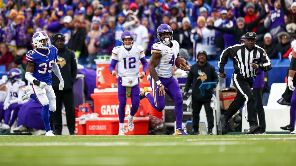 Vikings vencen a Bills con ÉPICA remontada en tiempos extra Vikings vencen a Bills con ÉPICA remontada en tiempos extra