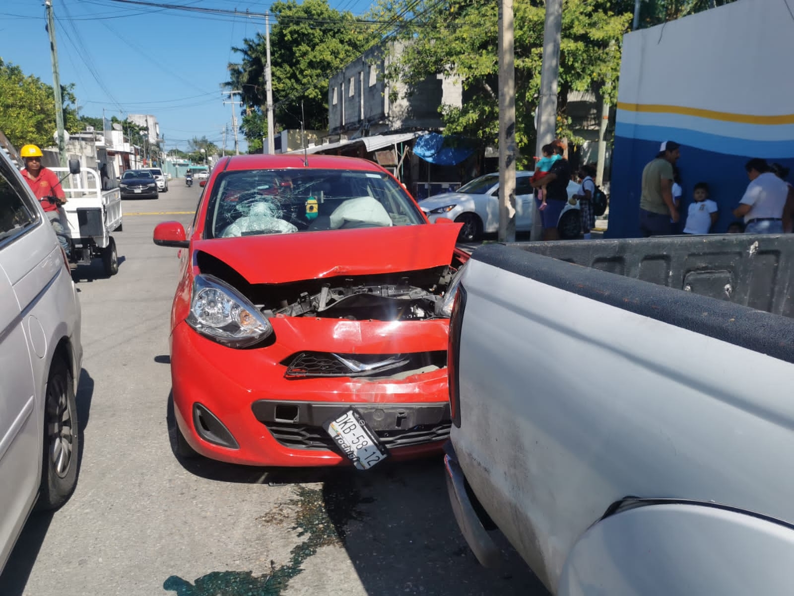 La conductora declaró que perdió el control del vehículo por unos momentos