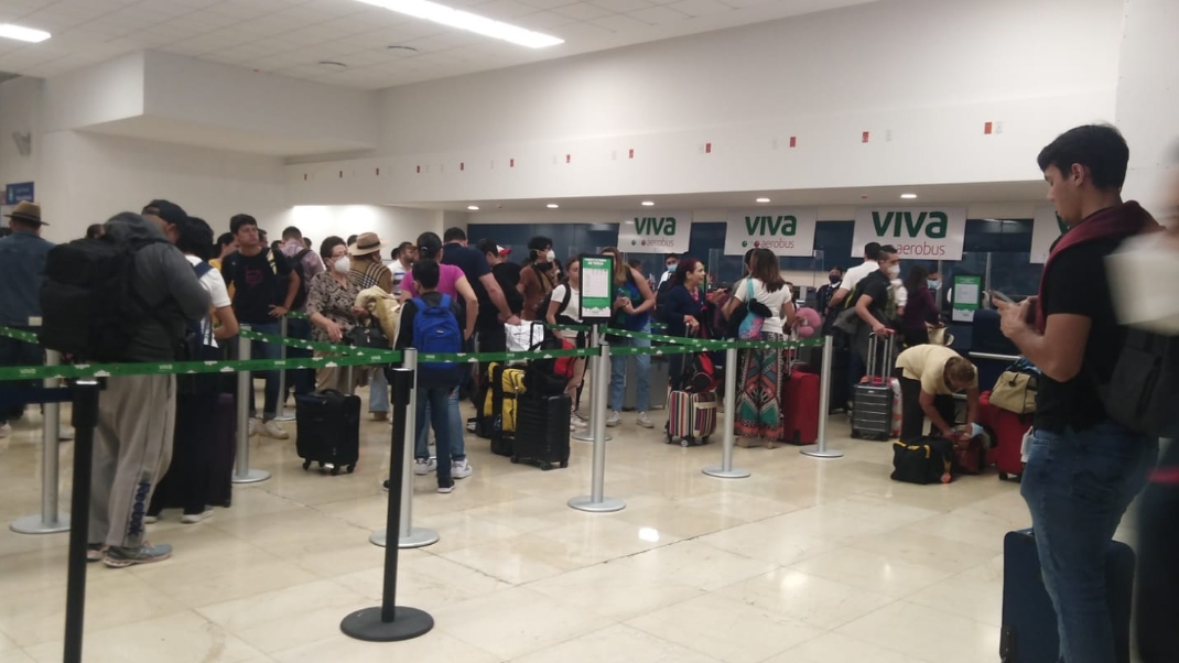 Los primeros cinco vuelos despegaron entre las 03:25 y las 07:23 horas