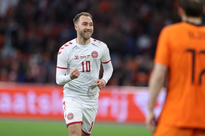 Eriksen casi pierde la vida en la cancha Eriksen casi pierde la vida en la cancha