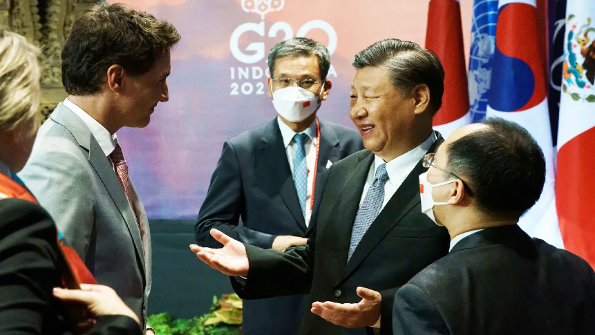 El tenso cruce entre el presidente chino, Xi Jinping, y el primer ministro Trudeau El tenso cruce entre el presidente chino, Xi Jinping, y el primer ministro Trudeau