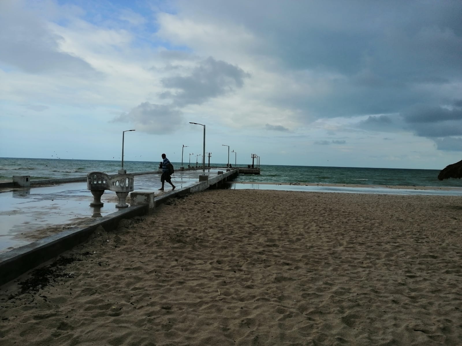 Las lluvias y el mal tiempo han alejado a los turistas del Puerto de Sisal Las lluvias y el mal tiempo han alejado a los turistas del Puerto de Sisal
