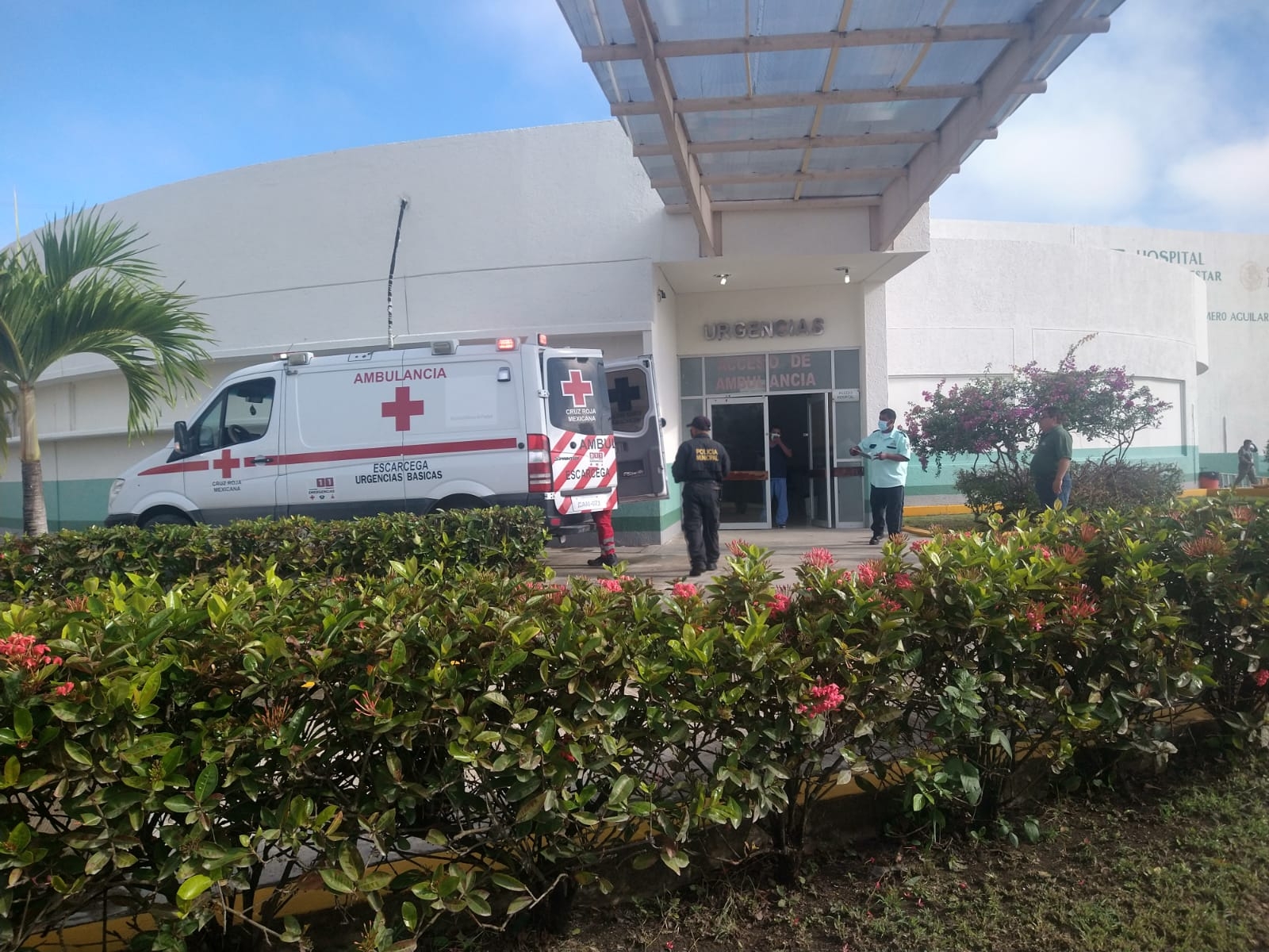 A pesar de que fue localizado con vida, el hombre murió en el hospital