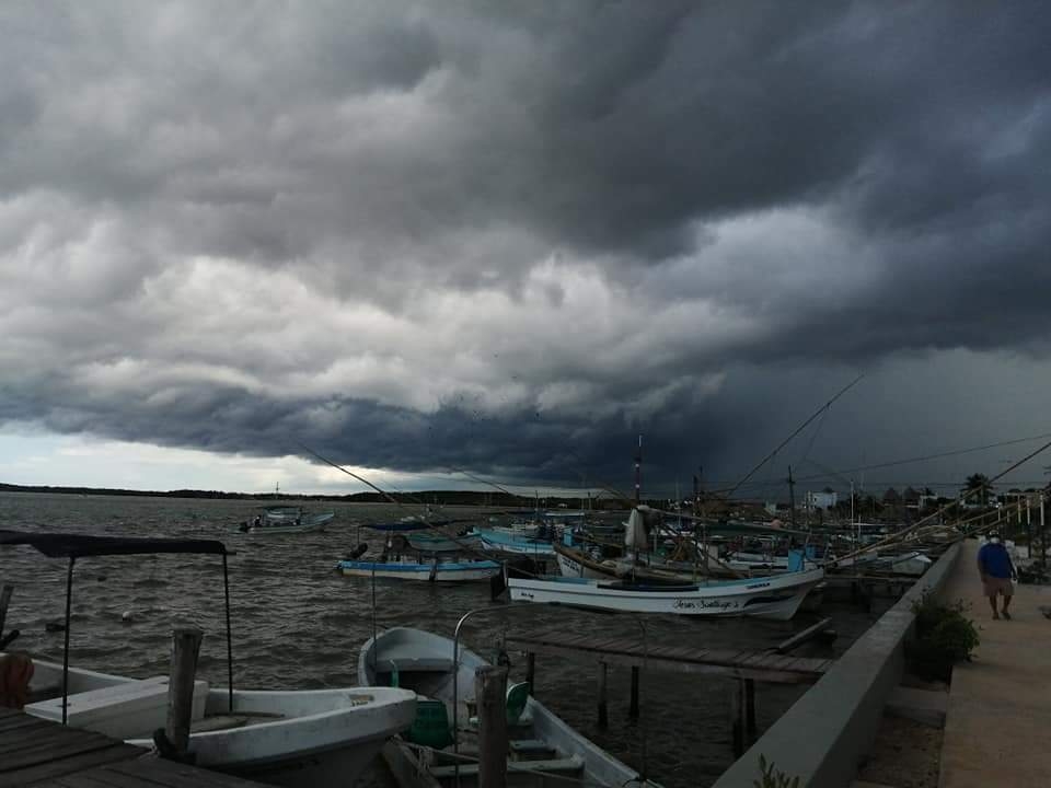 Se prevé que se mantenga el cielo nublado y lluvias en Yucatán