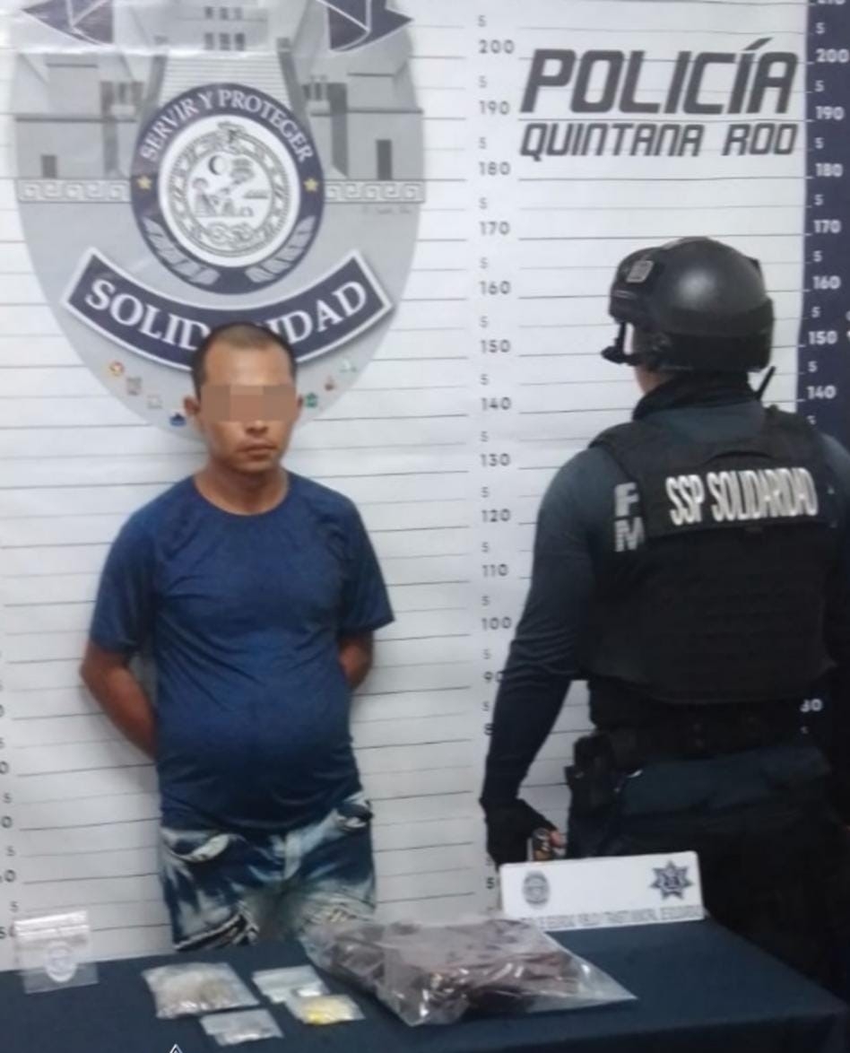 Detienen a narcomenudista con 37 dosis de drogas en Playa del Carmen