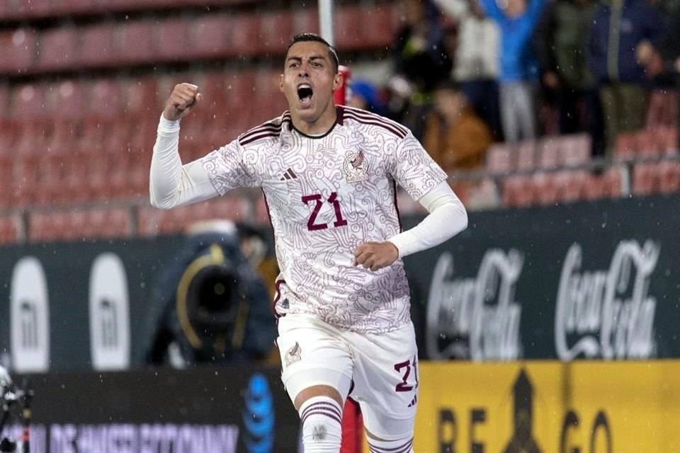 El delantero de la selección mexicana sueña con debutar en Qatar 2022