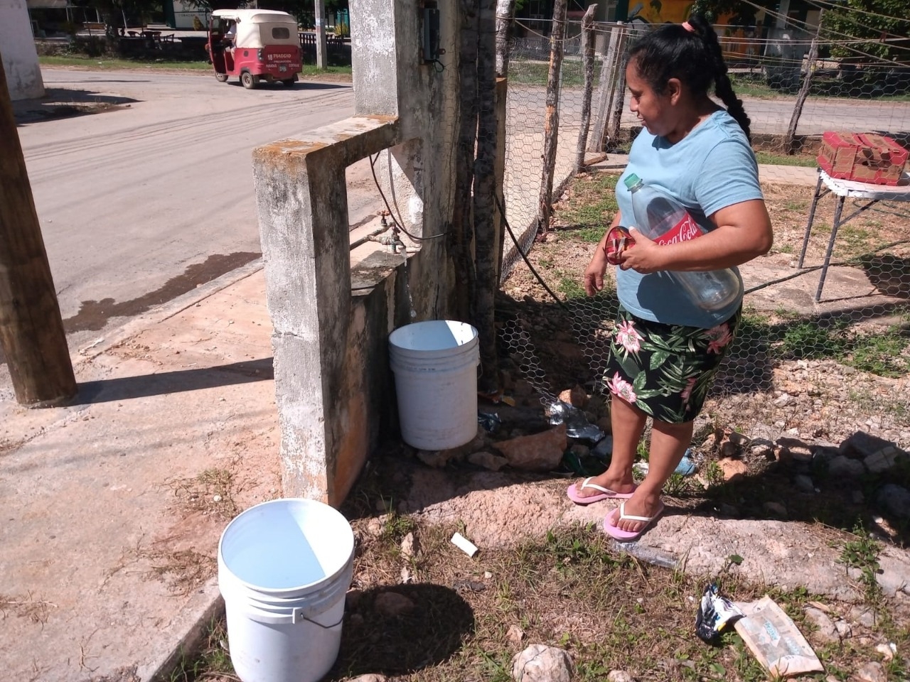 La falta de agua ha afectado a varias escuelas y centros de salud en la zona La falta de agua ha afectado a varias escuelas y centros de salud en la zona