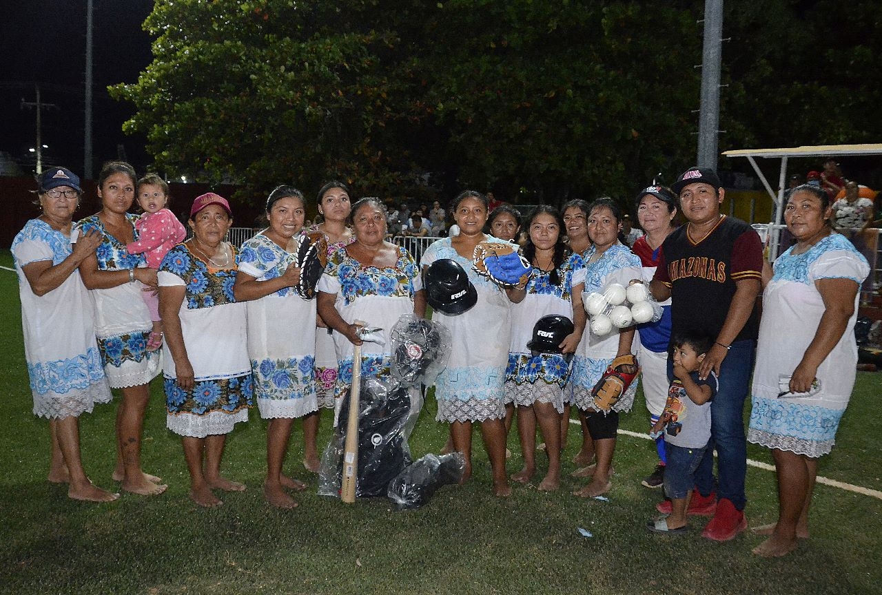 Las Amazonas saltaron a la fama a mediados del 2021 por jugar  “pelota caliente"