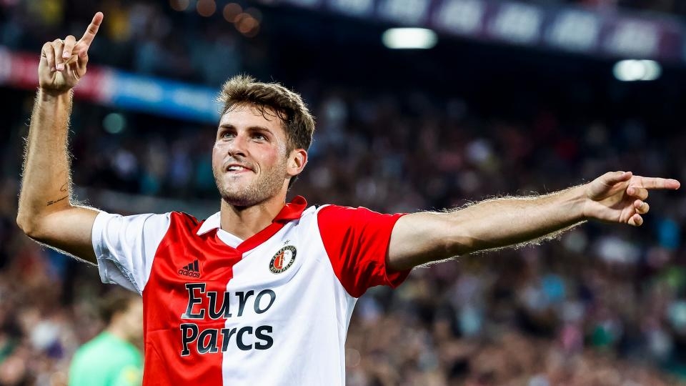 Santiago Giménez marca gol con el Feyenoord en la Europa League: VIDEO