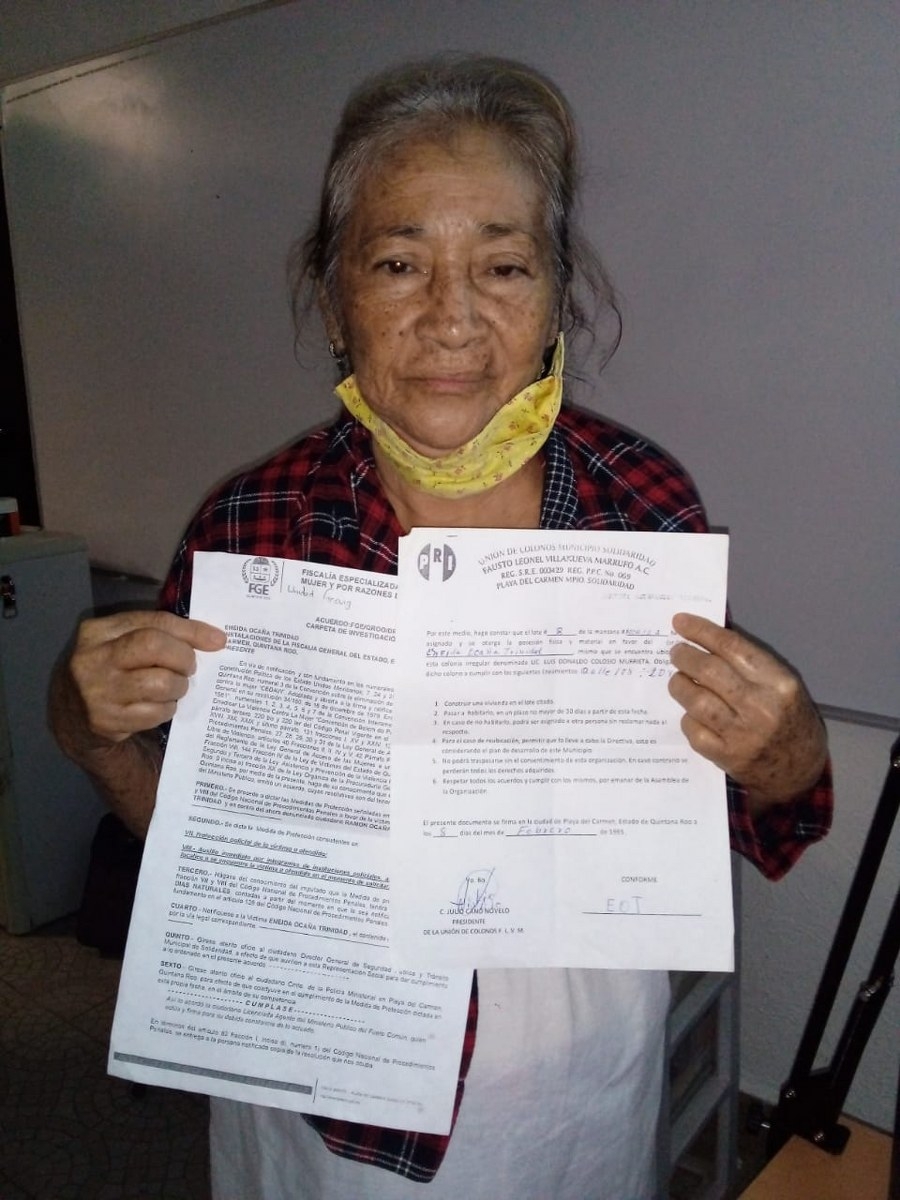 Eneida Ocaña mostró sus papeles a las autoridades Eneida Ocaña mostró sus papeles a las autoridades