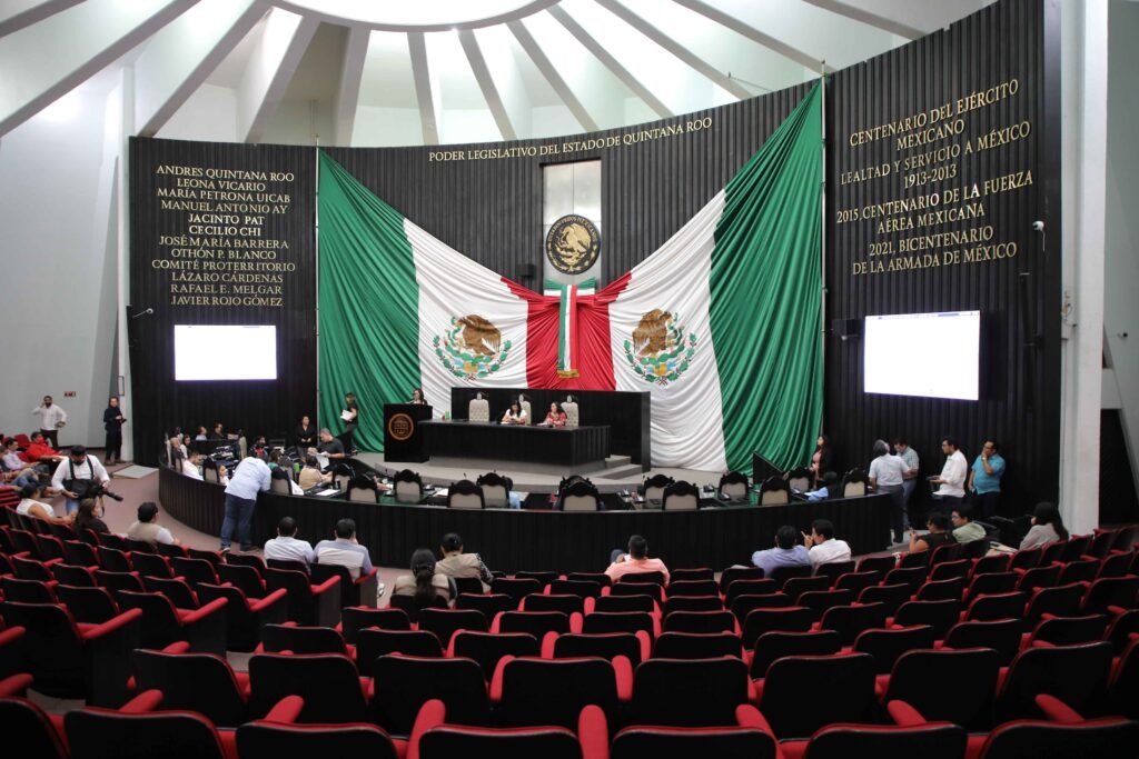 Mara Lezama dio lectura a la iniciativa del Presupuesto de Egresos del Gobierno de Quintana Roo, para el Ejercicio Fiscal 2023