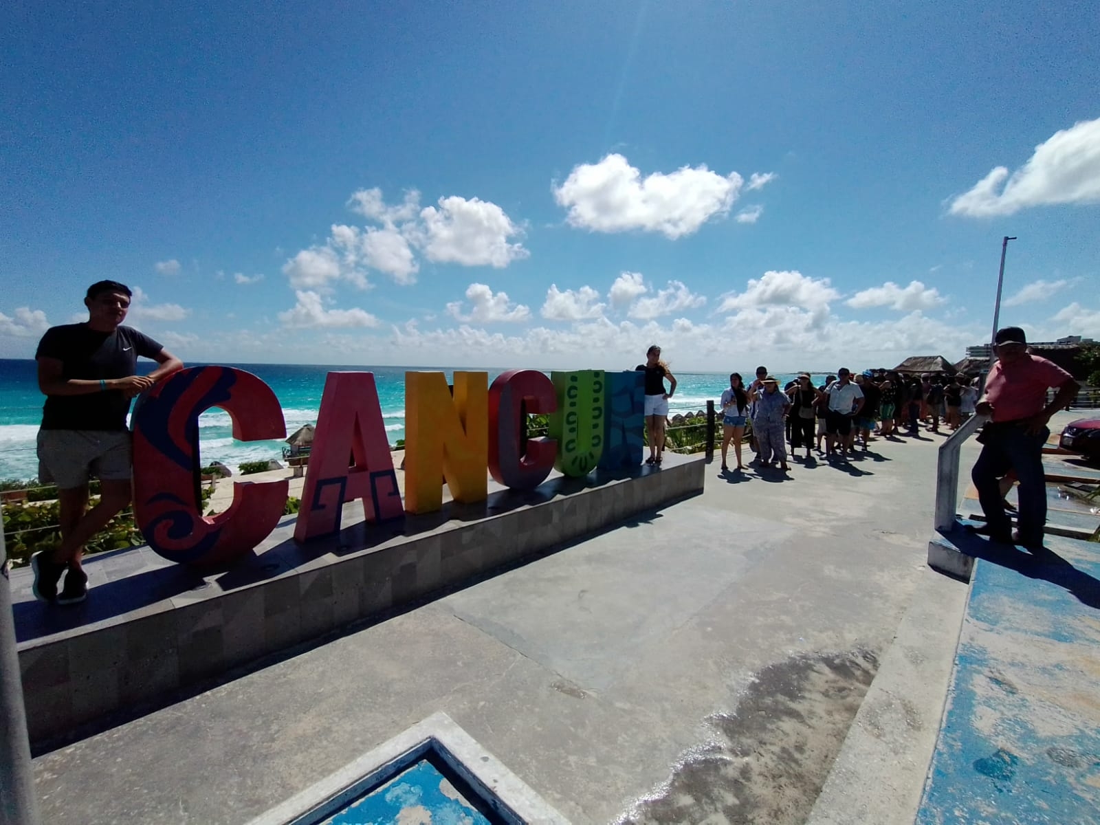 Se han registrado 823 visitas en la Playa Delfines