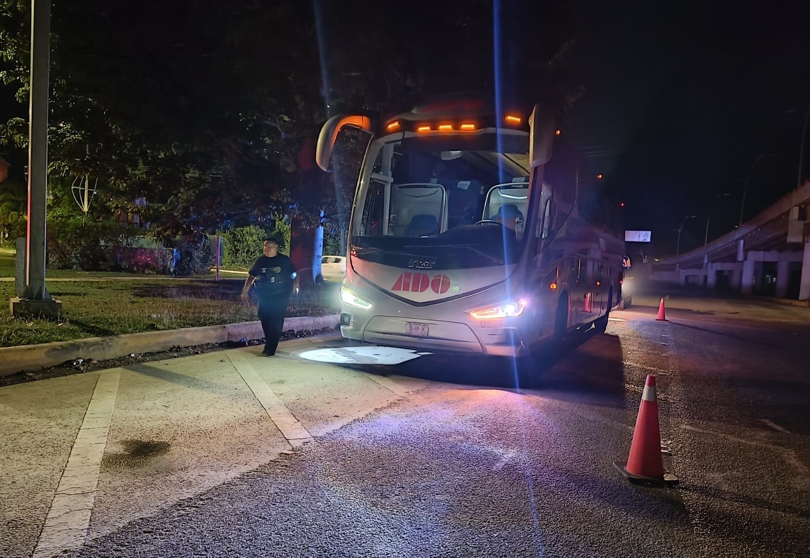 El camión fue abandonado en el municipio de Tenabo, a unos kilómetros del accidente