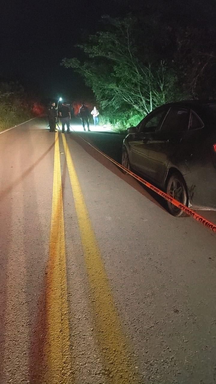 El cuerpo fue hallado con un mensaje dirigido a los que roban madera en Bacalar El cuerpo fue hallado con un mensaje dirigido a los que roban madera en Bacalar