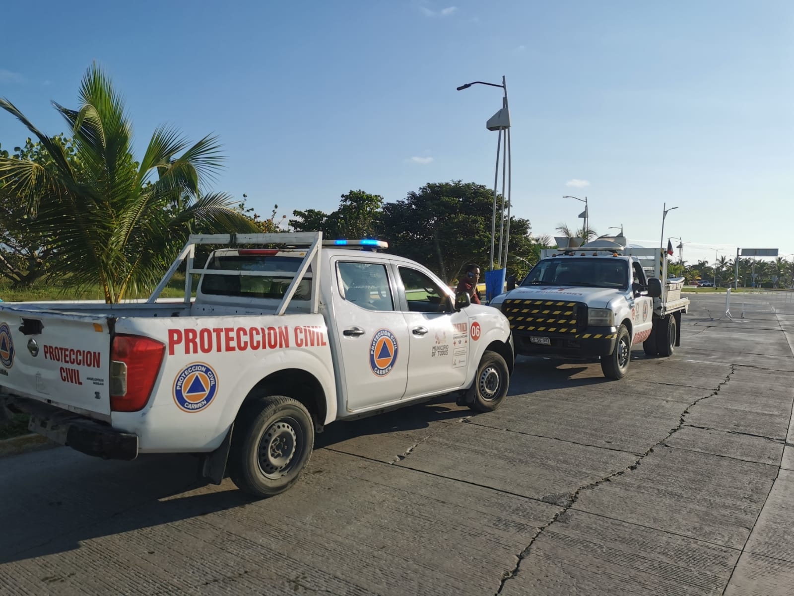 Bomberos acudieron al lugar, tras el reporte de varios vecinos de la zona