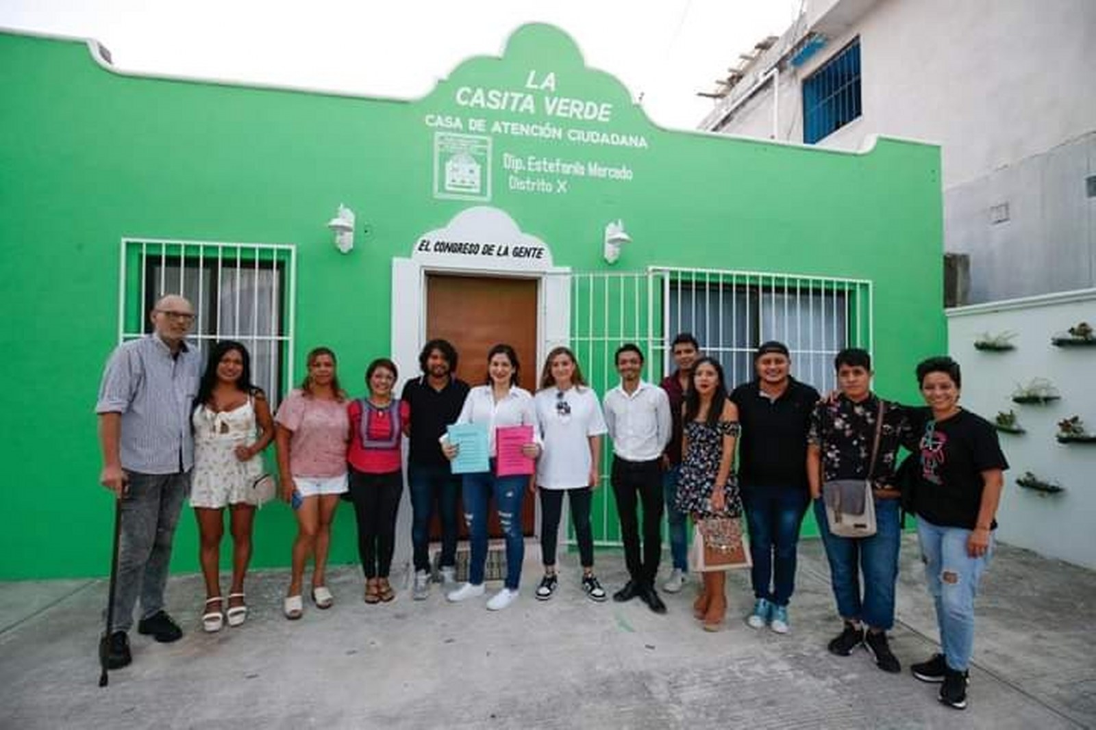 Se reunieron con la Diputada Estefanía Mercado para que presente la iniciativa Se reunieron con la Diputada Estefanía Mercado para que presente la iniciativa