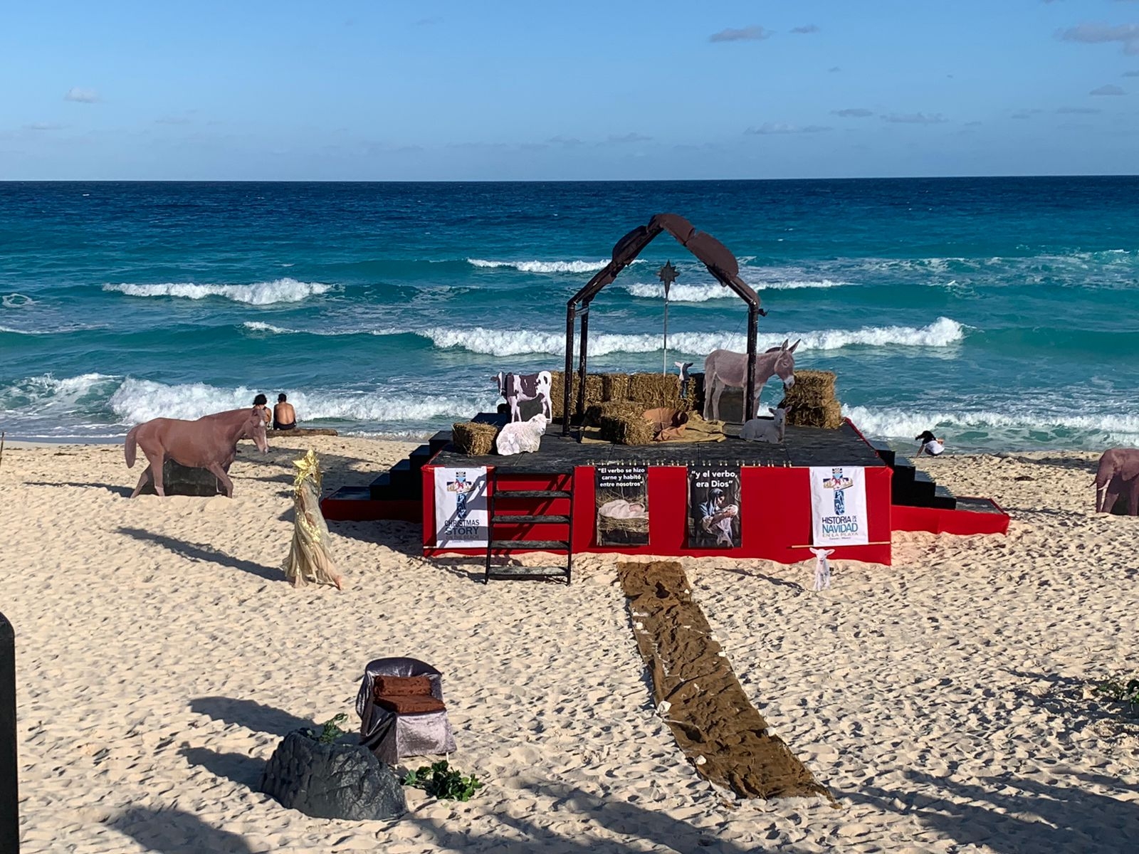 “Navidad en la Playa” regresó a lo grande en su cuarta edición este sábado 10 de diciembre