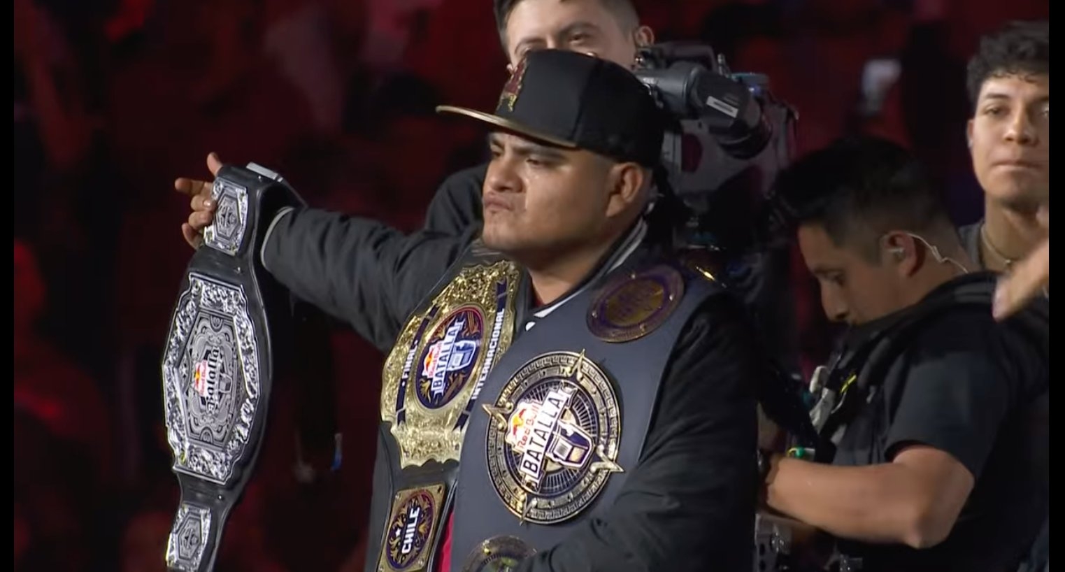 ¡Tricampeón! Aczino gana la Red Bull Batalla: VIDEO