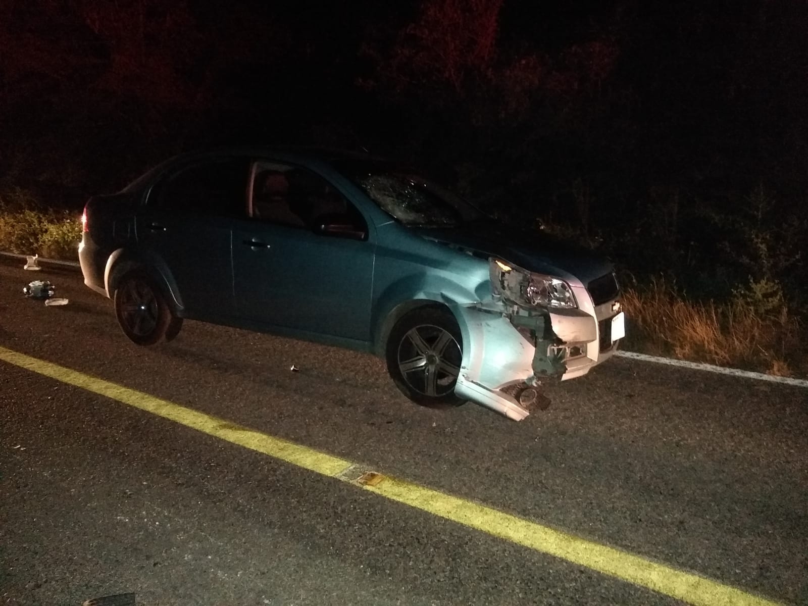 Intenta realizar maniobra prohibida y es impactado en Cansahcab Intenta realizar maniobra prohibida y es impactado en Cansahcab