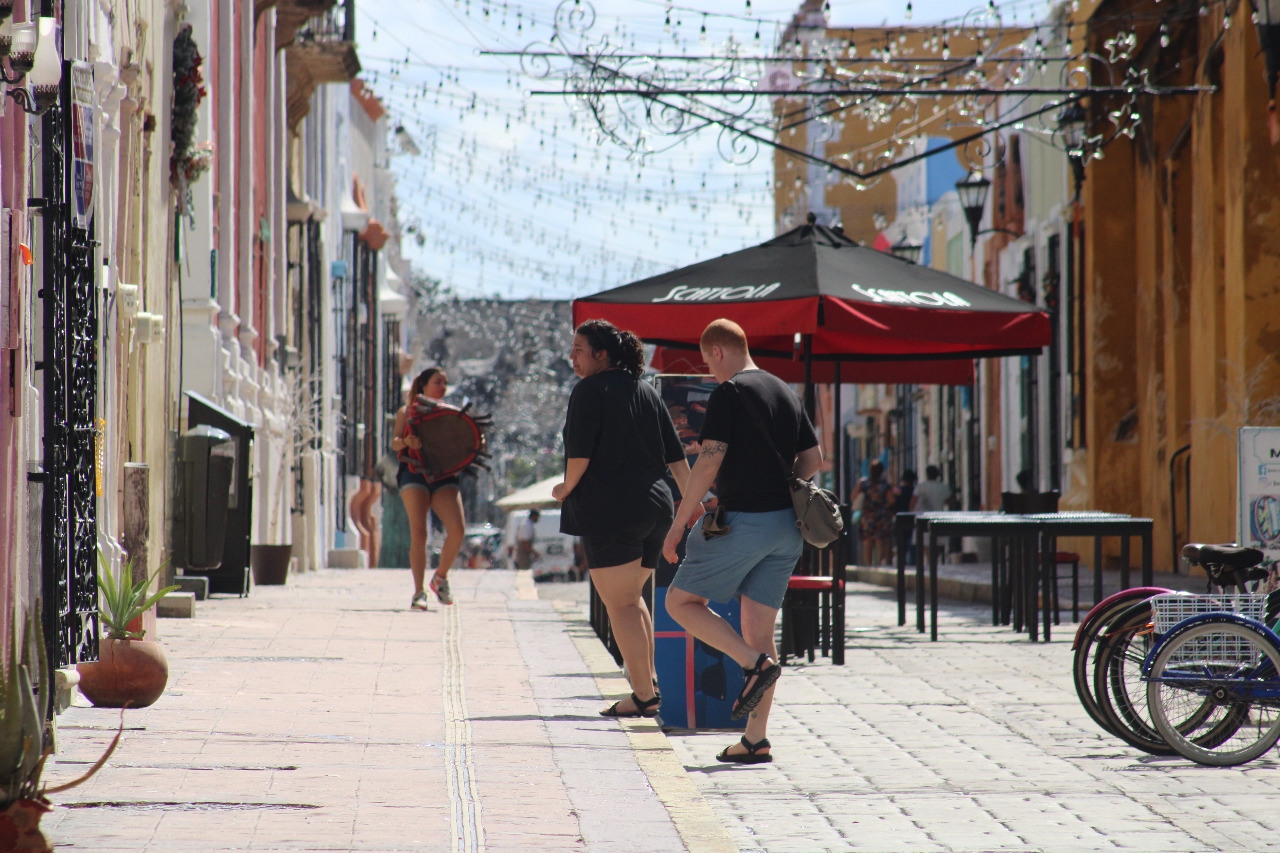 Personas se han quejado sobre la basura en la calle 59 del Centro Histórico de Campeche