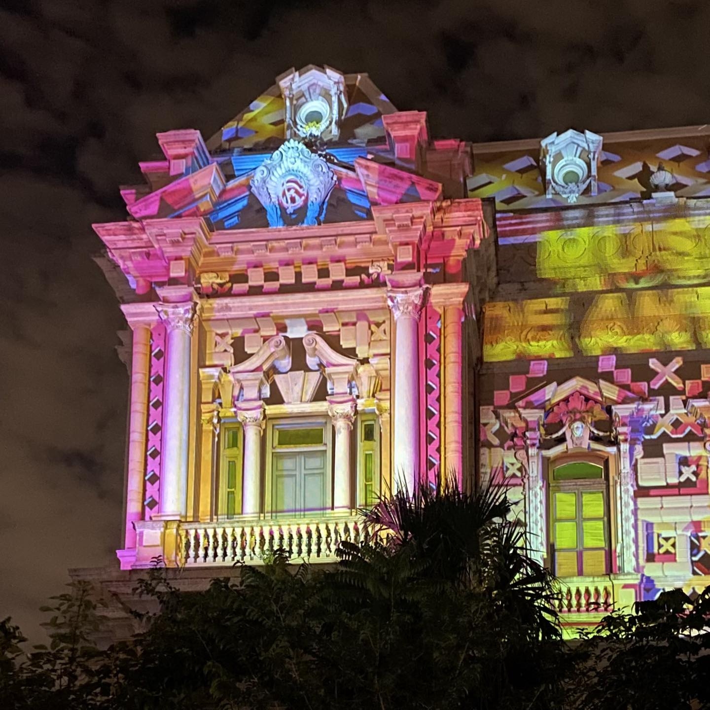 "Las Voces del Palacio Cantón", es un proyecto beneficiado por la Secretaría de Cultura del Gobierno de México "Las Voces del Palacio Cantón", es un proyecto beneficiado por la Secretaría de Cultura del Gobierno de México
