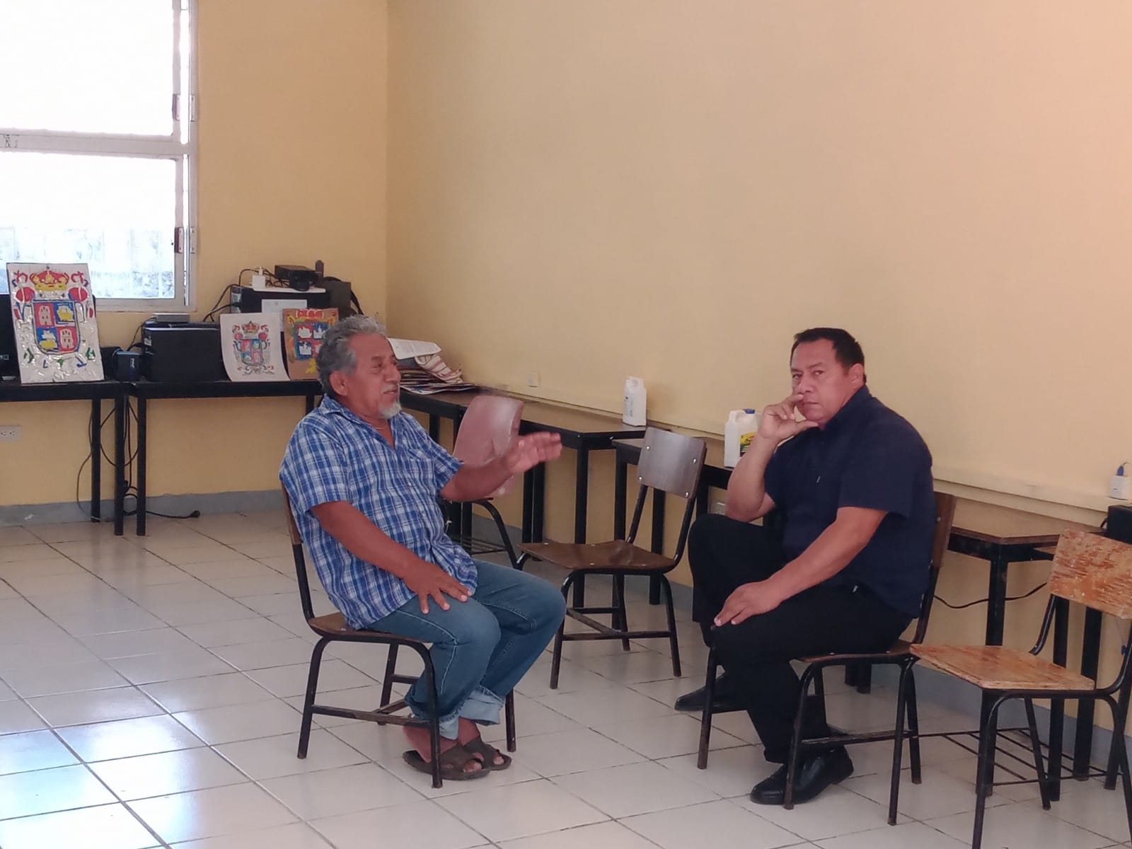 El Supervisor Escolar permanecerá encerrado hasta la llegada de la Secretaría de Educación de Campeche El Supervisor Escolar permanecerá encerrado hasta la llegada de la Secretaría de Educación de Campeche