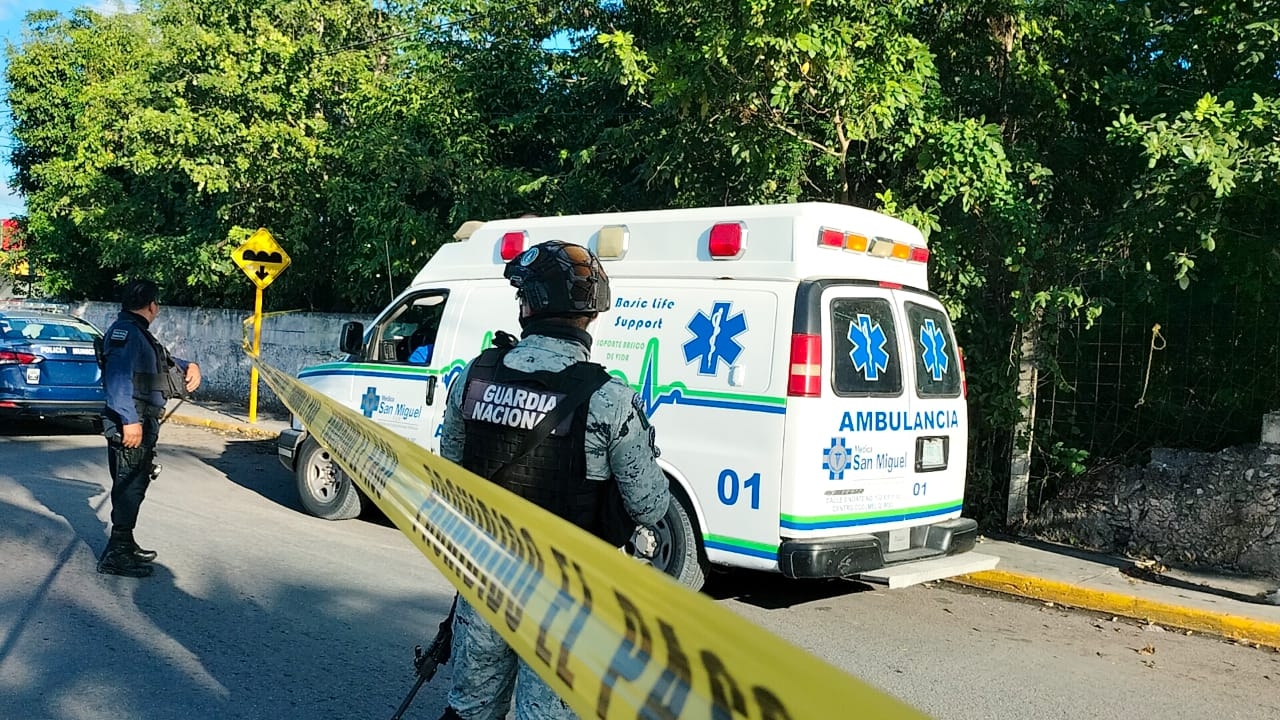 El lugar a la redonda fue acordonado por elementos de la Policía Municipal y la Guardia Nacional El lugar a la redonda fue acordonado por elementos de la Policía Municipal y la Guardia Nacional