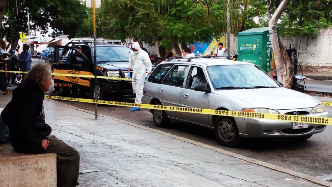 Los familiares del ahora difunto comentaron que sufrió una infección intestinal, pero cuando llegaron a Mérida, estaba sin vida. Los familiares del ahora difunto comentaron que sufrió una infección intestinal, pero cuando llegaron a Mérida, estaba sin vida.