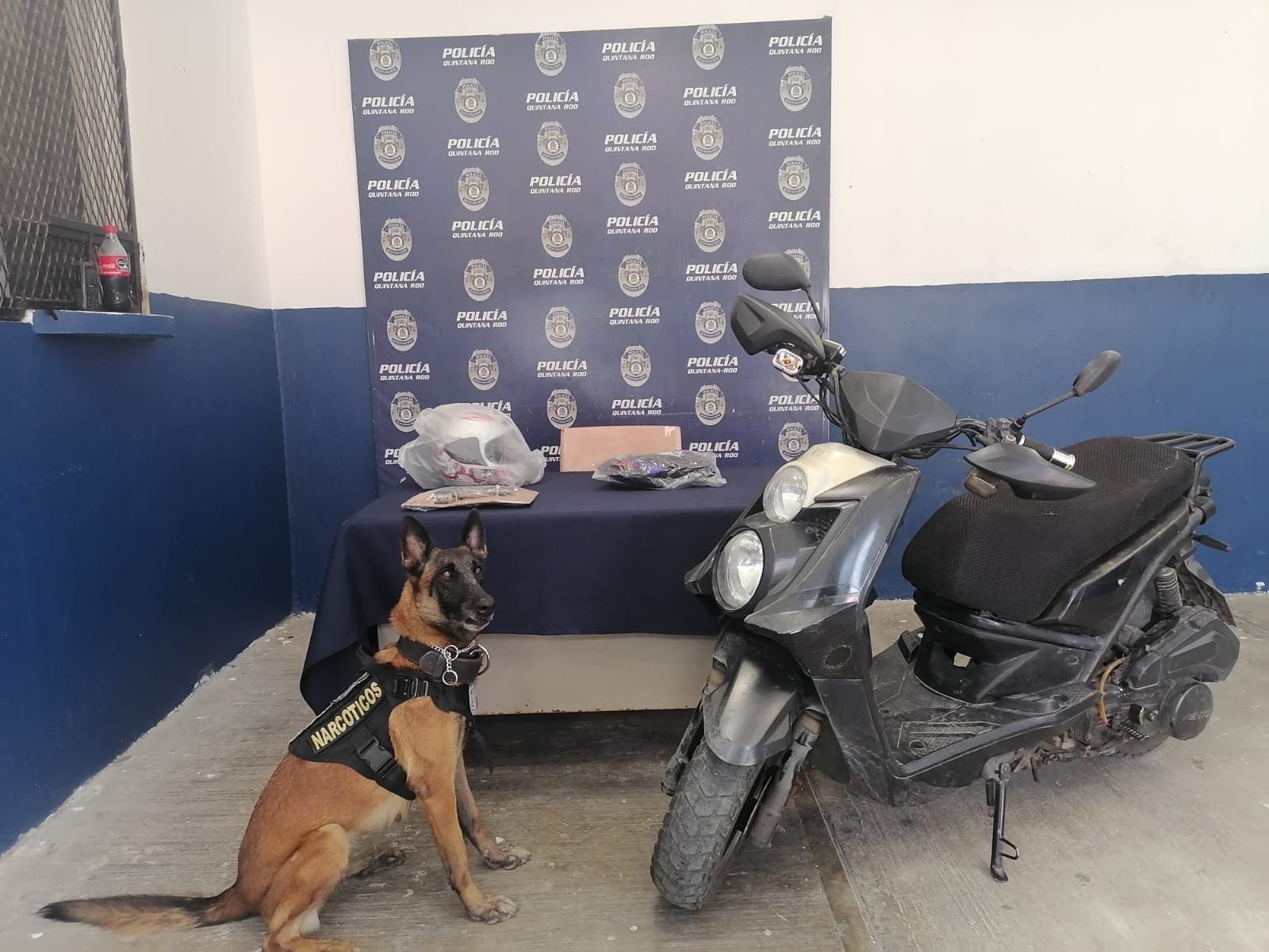 Un ciudadano señaló a un sujeto que se alejaba en una motocicleta como la persona que minutos antes había intentado asaltarlo