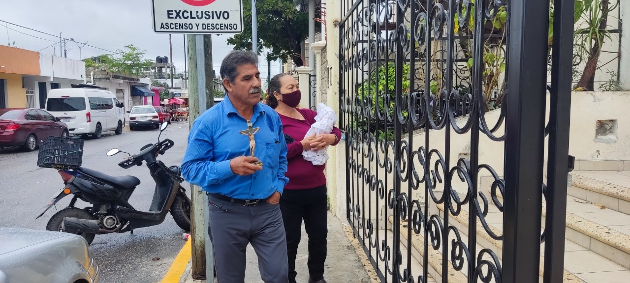 Muchas optaron por no salir de sus casas ante las lluvias y el frío Muchas optaron por no salir de sus casas ante las lluvias y el frío