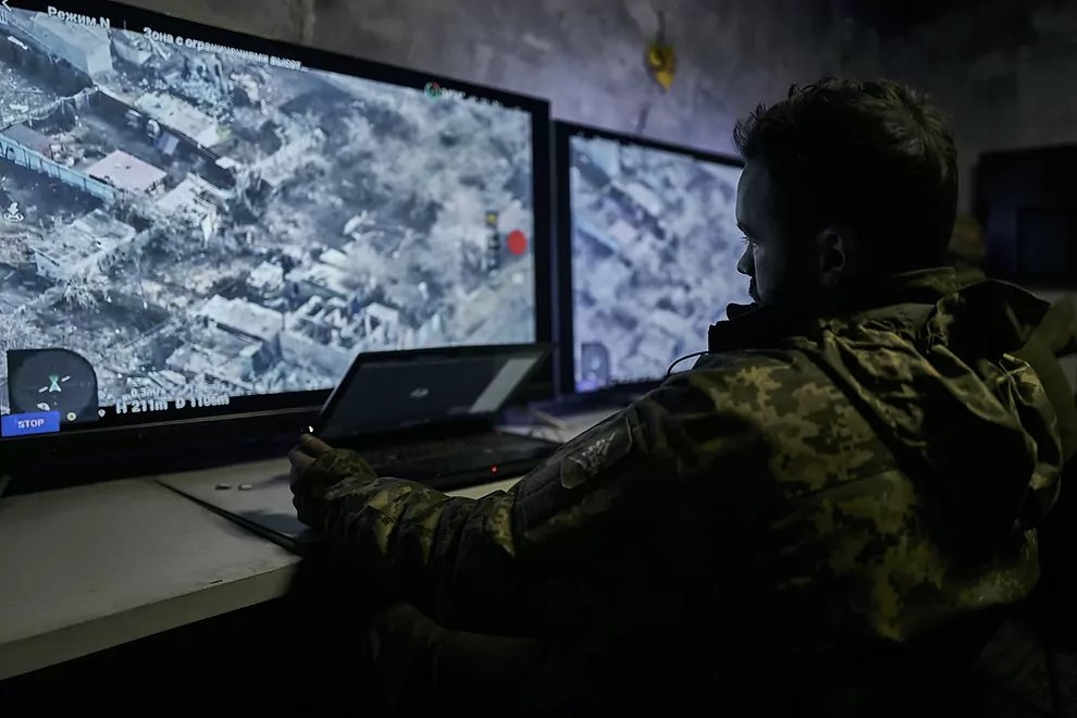 Tres muertos en ataque con un dron contra aeródromo en Rusia