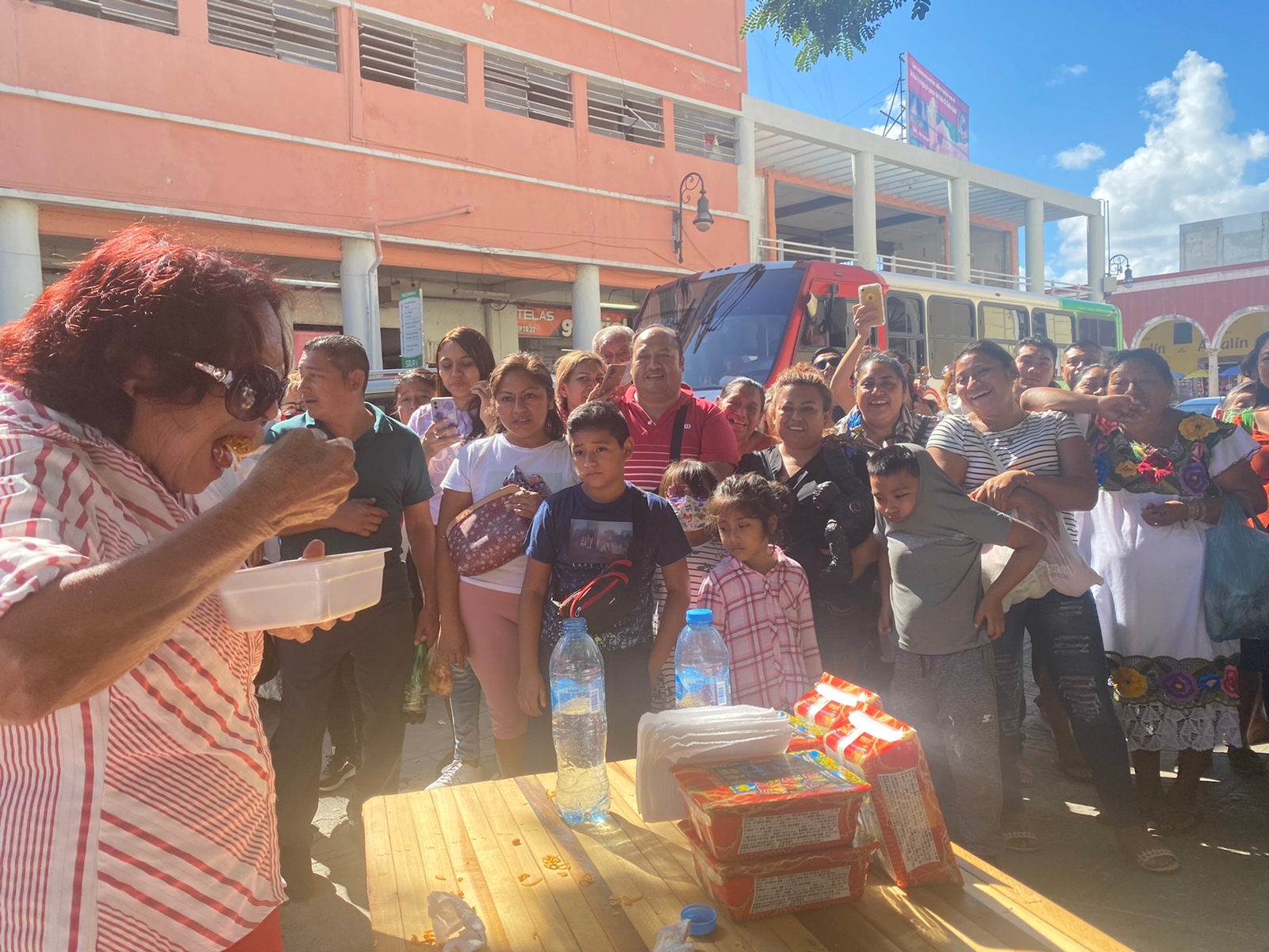 Alrededor de 20 yucatecos se han atrevido a comer el ramen más picante Alrededor de 20 yucatecos se han atrevido a comer el ramen más picante