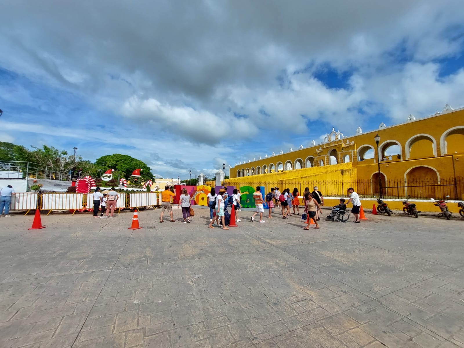 El Convento de Izamal es el más visitado por el turismo internacional El Convento de Izamal es el más visitado por el turismo internacional