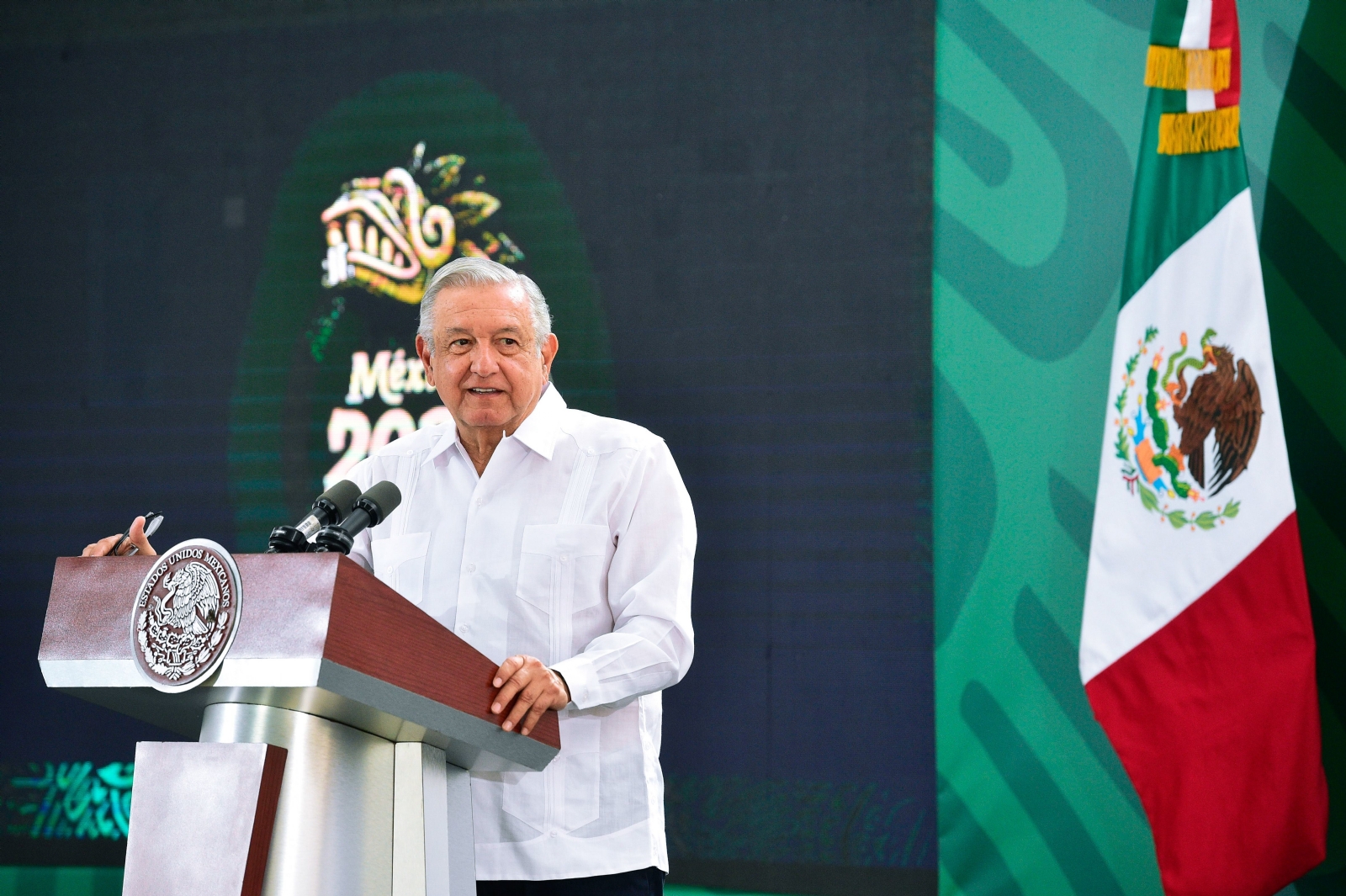 AMLO realizará en Chetumal una reunión de seguridad y la conferencia mañanera AMLO realizará en Chetumal una reunión de seguridad y la conferencia mañanera