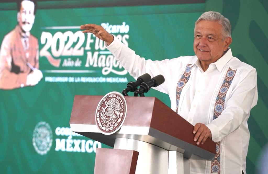 AMLO dijo que la reforma constitucional en materia electoral no será aprobada en la Cámara de Diputados debido al bloque opositor