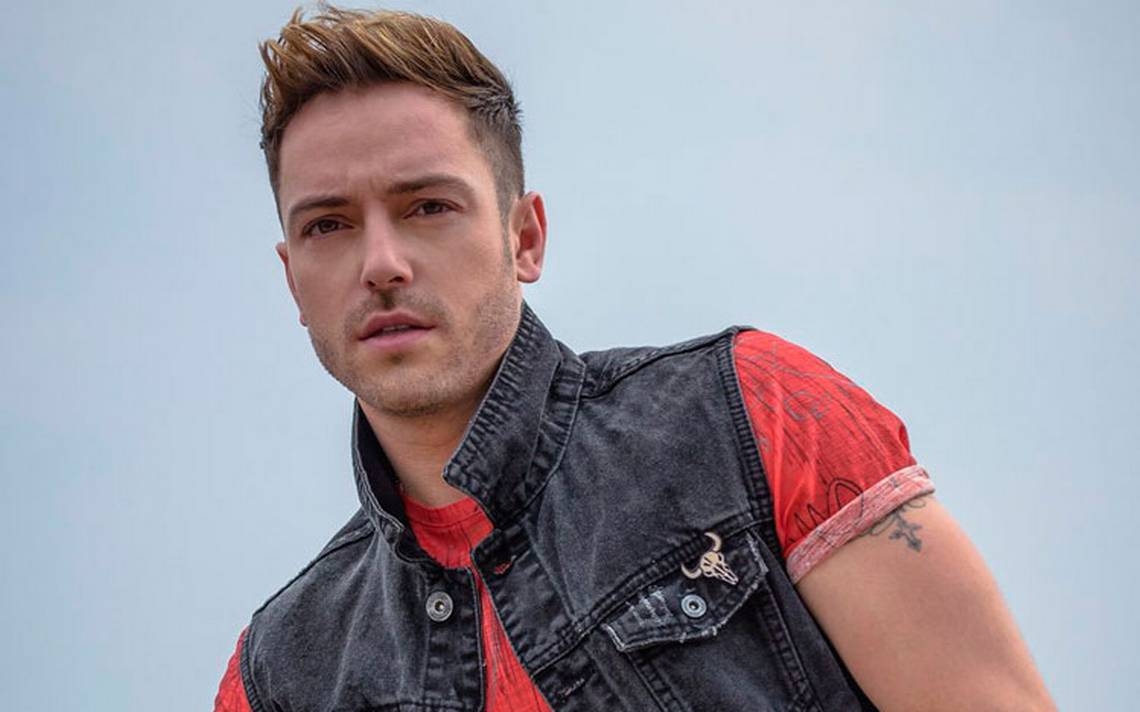 Un medio reveló que Pee Wee, el excantante de los Kimbia Kings es gay y lleva tres años de casado con su mánager Un medio reveló que Pee Wee, el excantante de los Kimbia Kings es gay y lleva tres años de casado con su mánager