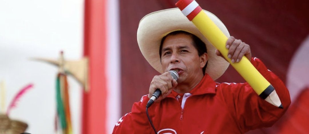 Pedro Castillo es detenido por la Policía tras ser destituido por el Congreso de Perú