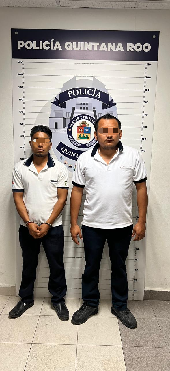 Los taxistas fueron detenidos por elementos policiacos