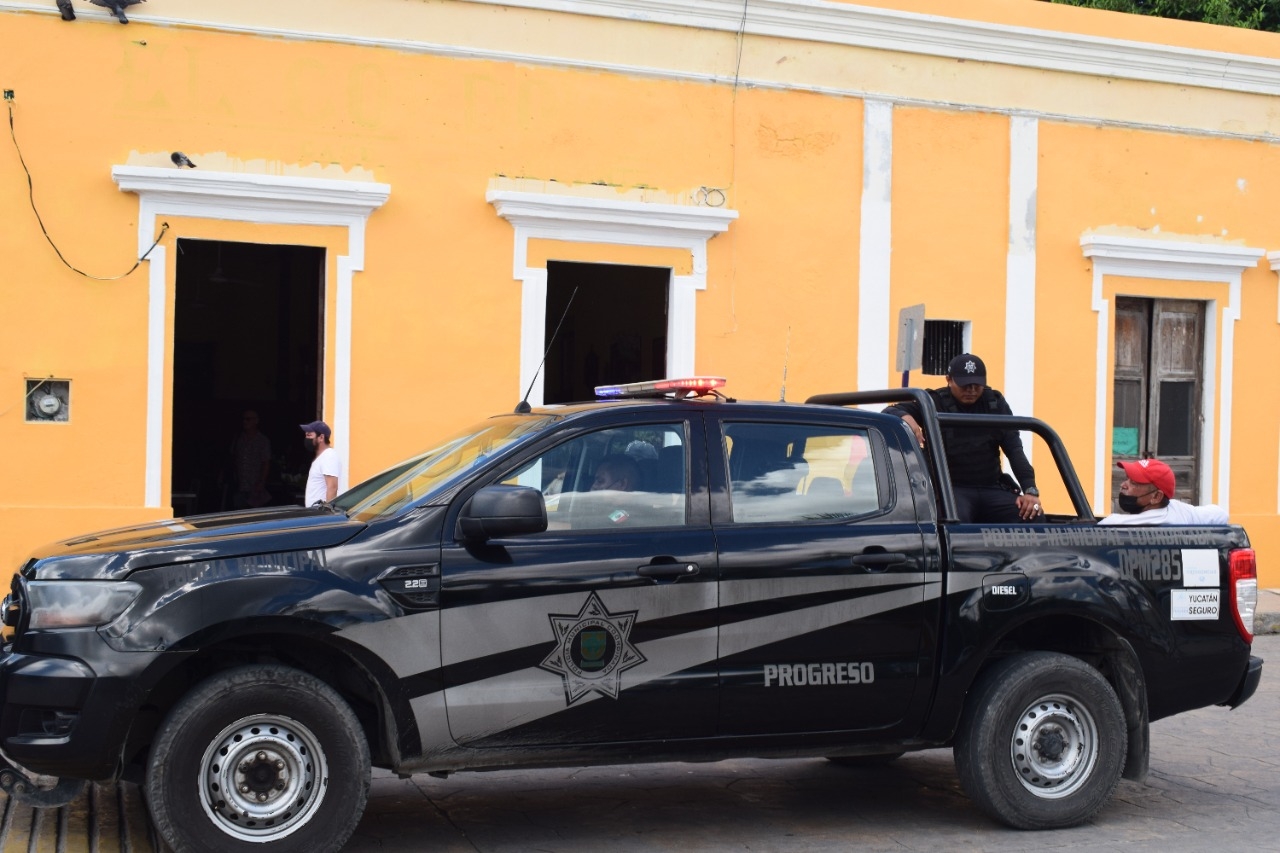 El hombre fue detenido por la policía de Progreso y sería entregado a la FGE Yucatán El hombre fue detenido por la policía de Progreso y sería entregado a la FGE Yucatán
