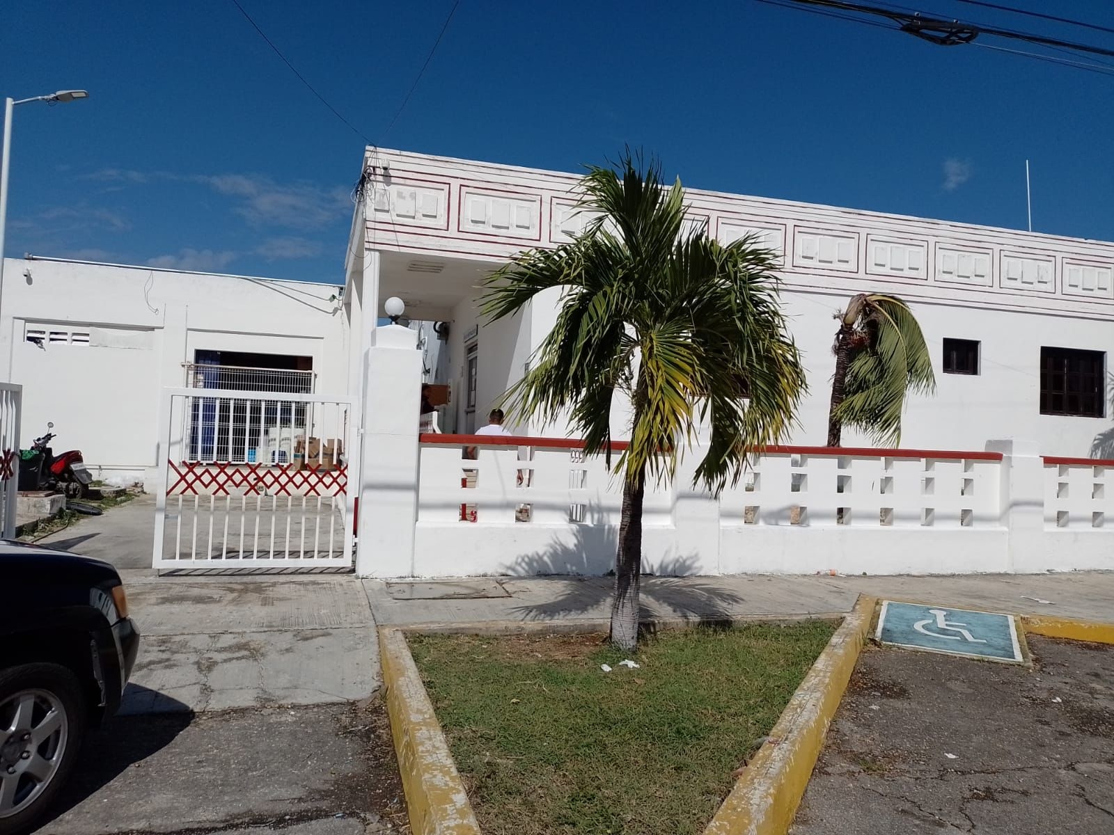 Doctores fracturan a un bebé recién nacido en un Hospital de Chetumal