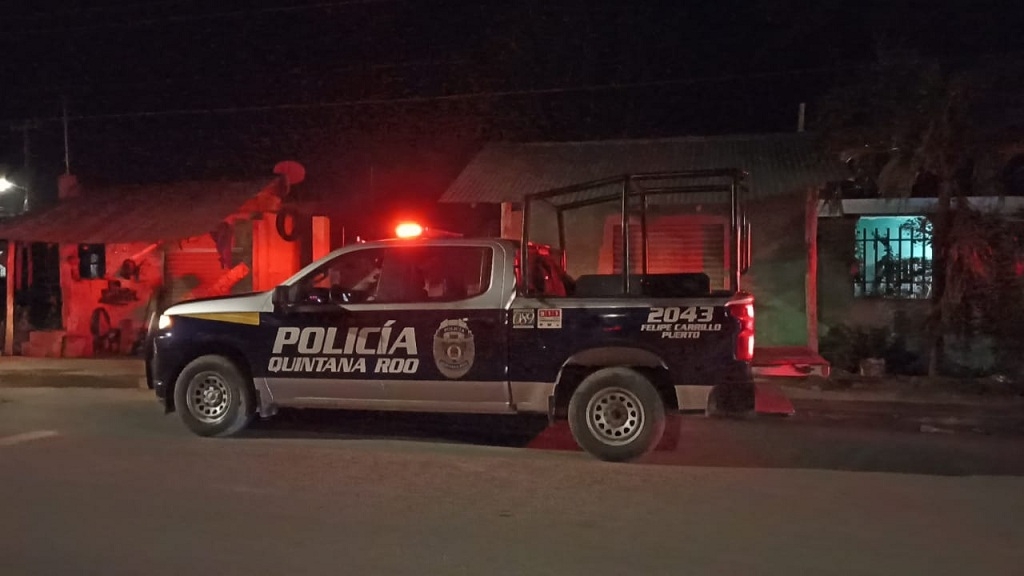 Tras el arribo de elementos policiacos al lugar de la fiesta clandestina en Carrillo Puerto, participantes y organizadores atendieron el exhorto Tras el arribo de elementos policiacos al lugar de la fiesta clandestina en Carrillo Puerto, participantes y organizadores atendieron el exhorto