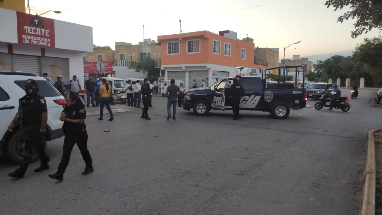 El fallecido salía de su negocio cuando fue interceptado por dos hombres, y uno de ellos le disparó, en Playa del Carmen El fallecido salía de su negocio cuando fue interceptado por dos hombres, y uno de ellos le disparó, en Playa del Carmen