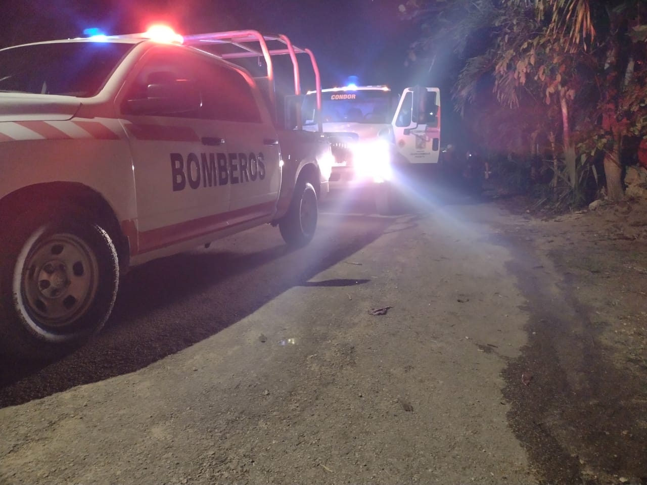 Bomberos de Carrillo Puerto acudieron sólo a verificar que el incendio ya estaba apagado y se retiraron de X-Hazil Sur Bomberos de Carrillo Puerto acudieron sólo a verificar que el incendio ya estaba apagado y se retiraron de X-Hazil Sur