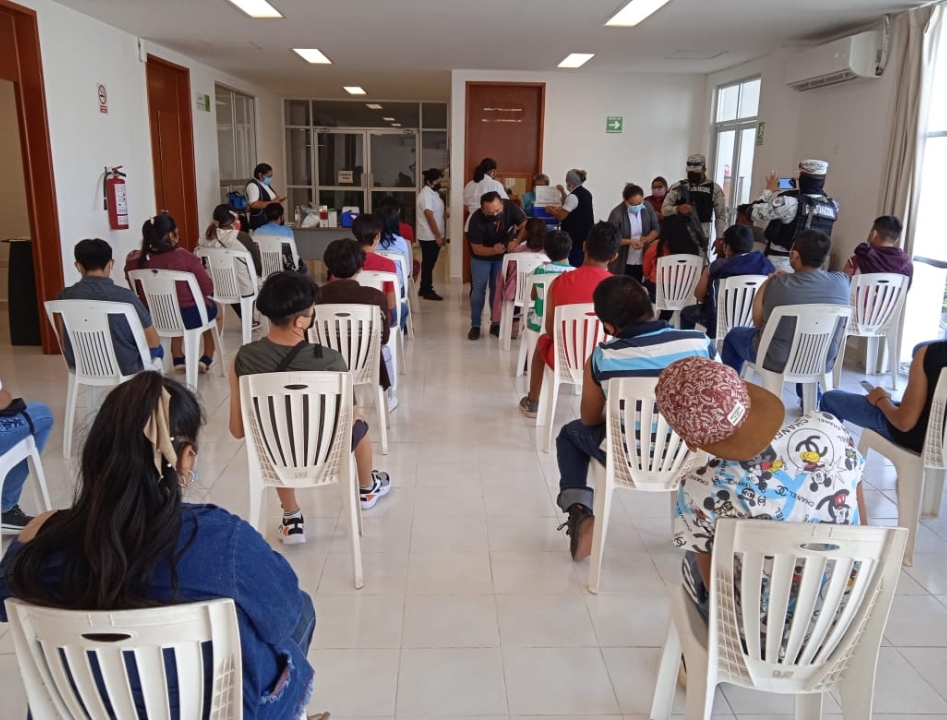 La vacunación fue para jóvenes de Tenabo nacidos entre enero y junio La vacunación fue para jóvenes de Tenabo nacidos entre enero y junio