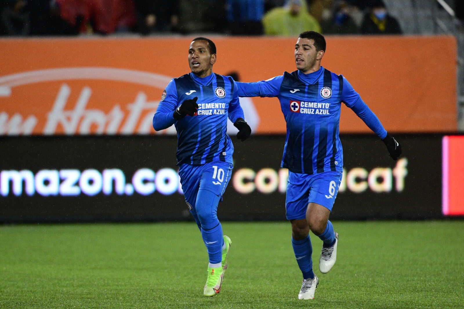 Rómulo Otero fue el encargado de darle el gol de la victoria al azul
