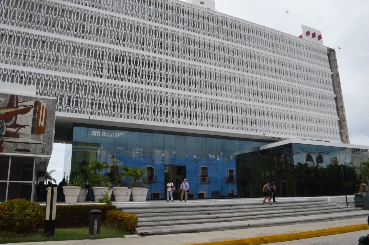 Por la pandemia, todos han recibido menos recursos, entre ellos el gobierno de Campeche